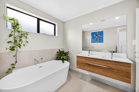 Photo of property in 87 Whenuapai Drive, Whenuapai, Auckland, 0618