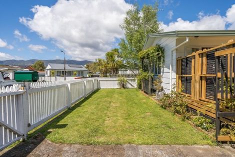 Photo of property in 18 Tulsa Grove, Totara Park, Upper Hutt, 5018