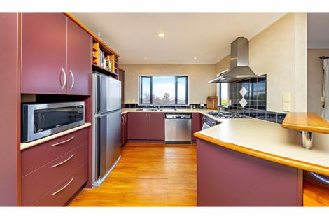 Photo of property in 13 Conacher Close, East Tamaki Heights, Auckland, 2016