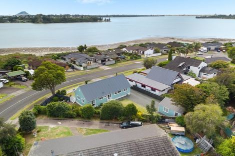 Photo of property in 26 Endeavour Avenue, Welcome Bay, Tauranga, 3112