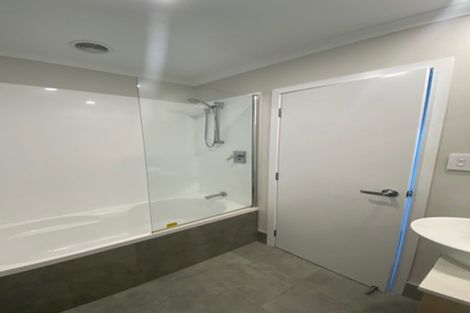 Photo of property in 3 Manawatere Way, Flat Bush, Auckland, 2019