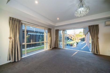 Photo of property in 3 Cyclamen Place, Aidanfield, Christchurch, 8025