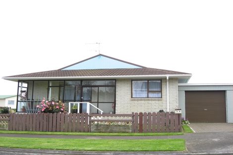 Photo of property in 1a Tuahu Place, Waitara, 4320