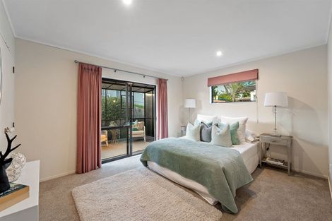 Photo of property in 2/30 Selwyn Crescent, Forrest Hill, Auckland, 0620