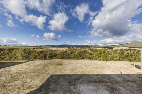 Photo of property in 38 Silicon Way, Fitzherbert, Palmerston North, 4410