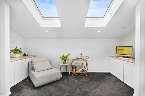 Photo of property in 68 Blighs Road, Strowan, Christchurch, 8052