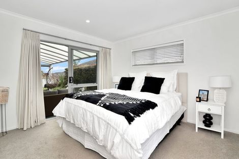 Photo of property in 28 Excelsa Place, Papamoa Beach, Papamoa, 3118