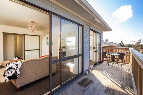 Photo of property in 16 Blease Street, New Lynn, Auckland, 0600
