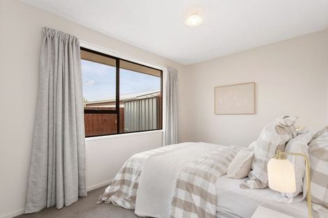 Photo of property in 1/39 Solomon Avenue, Redwood, Christchurch, 8051