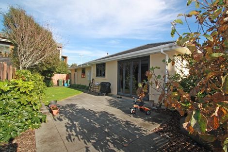 Photo of property in 204 Heta Road, Merrilands, New Plymouth, 4312