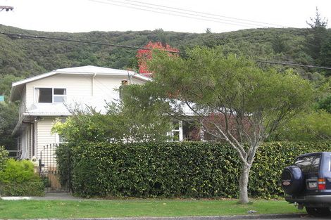 Photo of property in 38 Tawhai Street, Stokes Valley, Lower Hutt, 5019