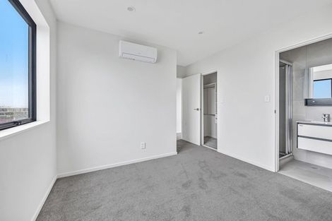 Photo of property in 9/15 Crayford Street, Avondale, Auckland, 1026