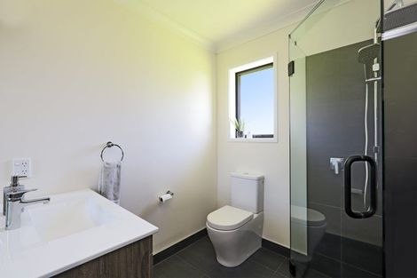 Photo of property in 22 Read Crescent, Clive, 4102