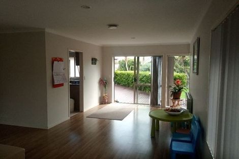 Photo of property in 8 Stellamaris Way, Northpark, Auckland, 2013