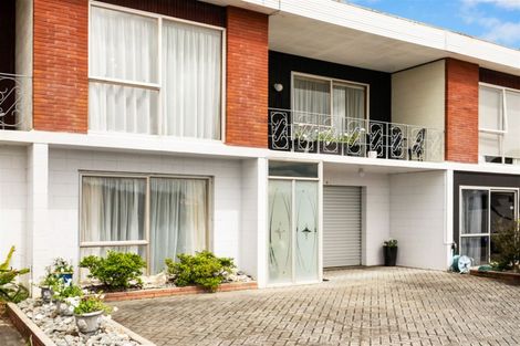 Photo of property in 2/266 Western Hills Drive, Avenues, Whangarei, 0110