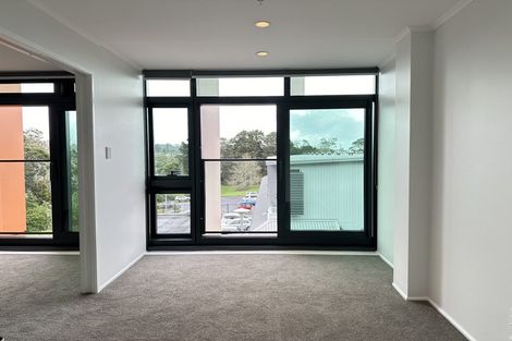 Photo of property in 7e/30 Westward Ho, Glen Eden, Auckland, 0602