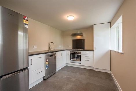 Photo of property in 16 Picton Avenue, Newtown, Wellington, 6021