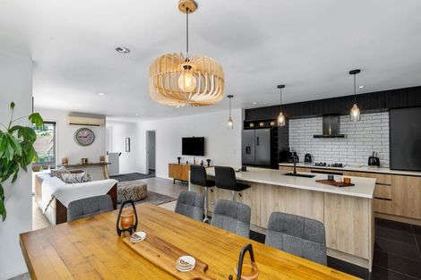 Photo of property in 4b Astrolabe Place, Gulf Harbour, Whangaparaoa, 0930