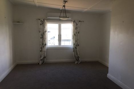 Photo of property in 18 Winter Street, Fairfield, Hamilton, 3214