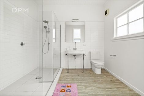 Photo of property in 10 Alison Crescent, Belleknowes, Dunedin, 9011