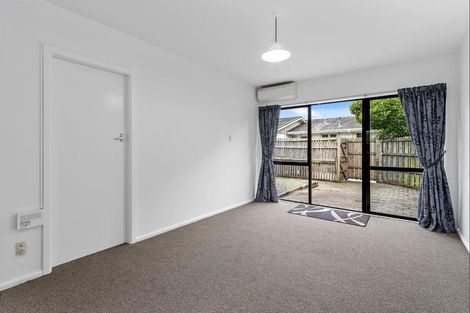 Photo of property in 2/65 Champion Street, Edgeware, Christchurch, 8013