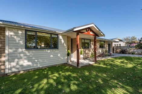 Photo of property in 160 Cambridge Street, Levin, 5510