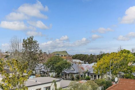 Photo of property in 4/3 Hubert Henderson Place, Remuera, Auckland, 1050