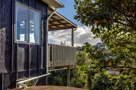 Photo of property in 23 Ocean Road, Surfdale, Waiheke Island, 1081