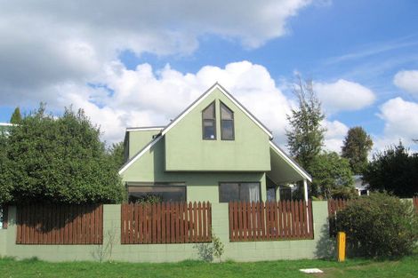 Photo of property in 8a Burn Road, Lynmore, Rotorua, 3010