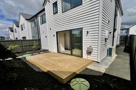 Photo of property in 6 Babos Avenue, Kumeu, 0810