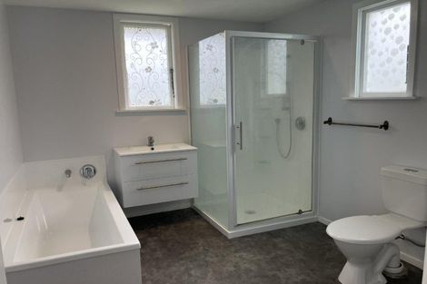 Photo of property in 160 Cornfoot Street, Castlecliff, Whanganui, 4501