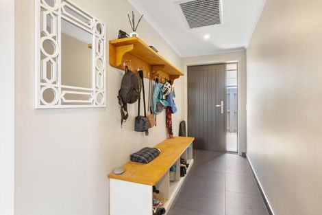 Photo of property in 8a Cutfield Street, Inglewood, 4330