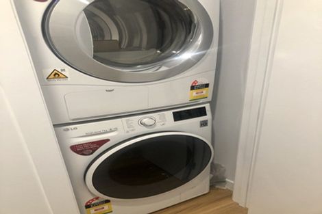 Photo of property in Frank Sargeson Apts, 202/74 Anzac Street, Takapuna, Auckland, 0622