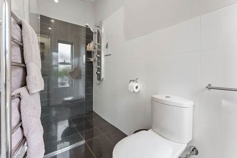 Photo of property in 7 Kawau Grove, Waikanae Beach, Waikanae, 5036