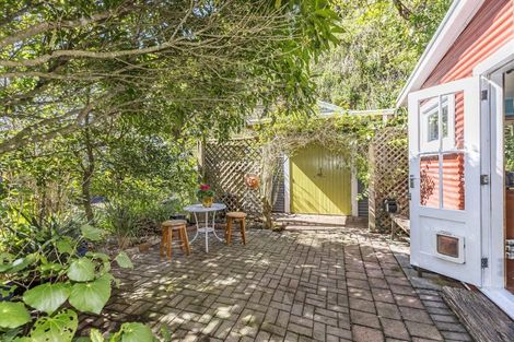 Photo of property in 77 Holloway Road, Aro Valley, Wellington, 6021