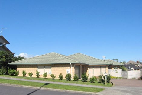 Photo of property in 306 Hill Road, The Gardens, Auckland, 2105