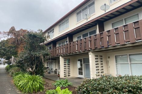 Photo of property in 9 Esplanade Road, Mount Eden, Auckland, 1024