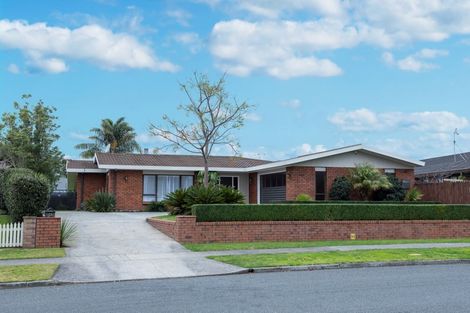 Photo of property in 54 Delamare Road, St Andrews, Hamilton, 3200