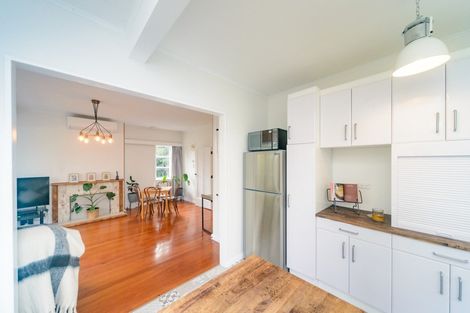 Photo of property in 90 Savage Crescent, West End, Palmerston North, 4412