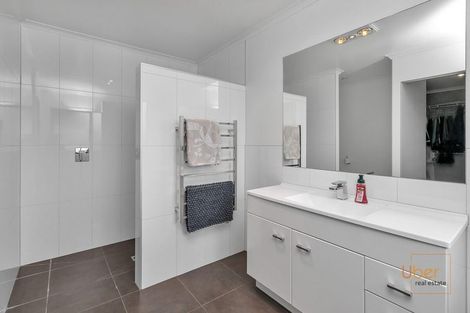 Photo of property in 19 Woodland Road, Maungaturoto, 0588