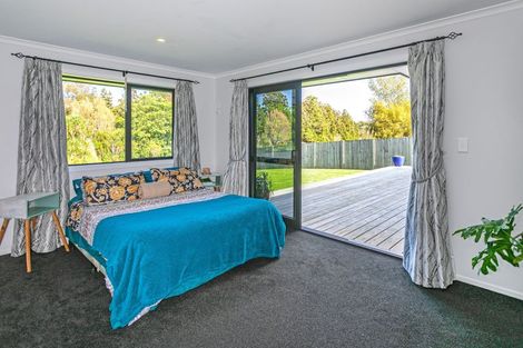 Photo of property in 2 Cherry Lane, Coromandel, 3506