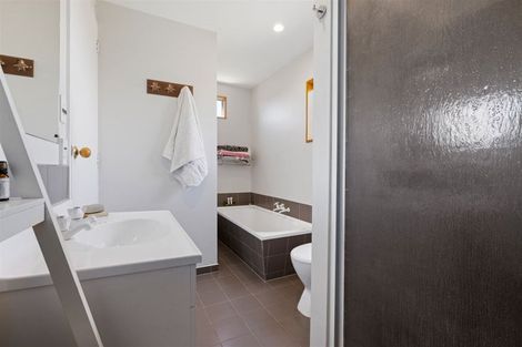 Photo of property in 18 Godley Drive, Scarborough, Christchurch, 8081