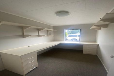 Photo of property in 21 Hakea Place, Totara Heights, Auckland, 2105