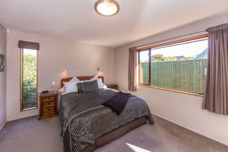 Photo of property in 49b Memorial Avenue, Ilam, Christchurch, 8053