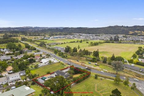 Photo of property in 395 Main Road, Huapai, Kumeu, 0810