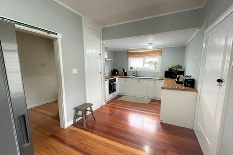 Photo of property in 18 Exeter Street, Brooklands, New Plymouth, 4310