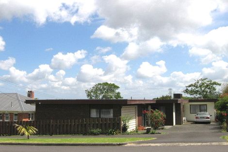 Photo of property in 13 Matata Street, Blockhouse Bay, Auckland, 0600