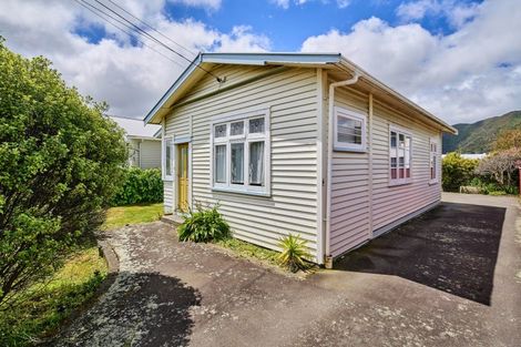 Photo of property in 154 Randwick Road, Moera, Lower Hutt, 5010