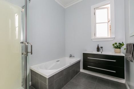 Photo of property in 1111a Heretaunga Street East, Parkvale, Hastings, 4122