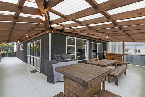 Photo of property in 2 Taipari Avenue, Raglan, 3225